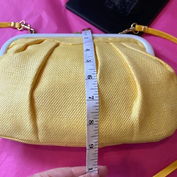 Vintage Yellow Clutch | Made in Italy | Elegant Evening Bag - Picture 13 of 13